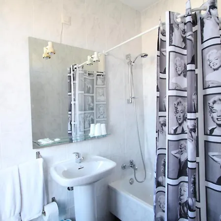 Pr Plaza De Galicia סנטיאגו דה קומפוסטלה