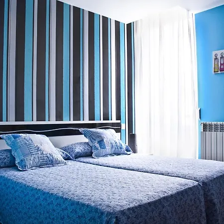 Πανσιόν Pr Plaza De Galicia