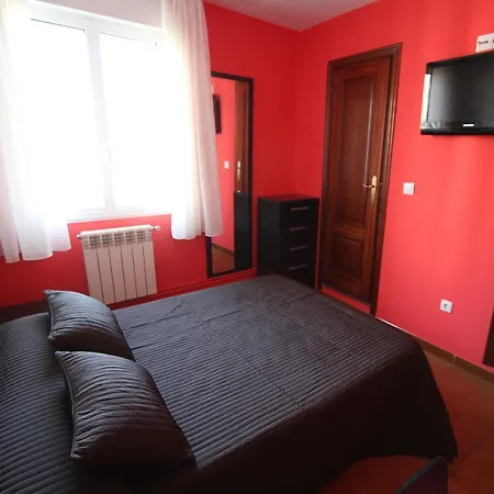 בית הארחה Pr Plaza De Galicia 3*