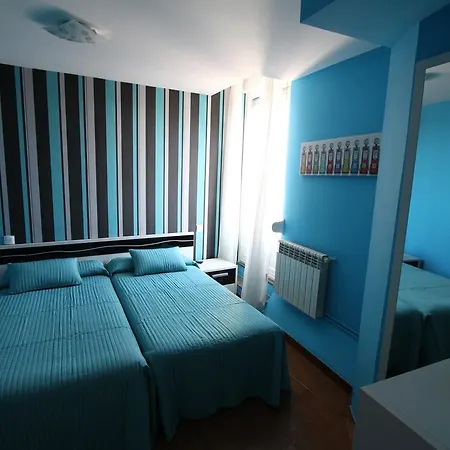 בית הארחה Pr Plaza De Galicia 3*