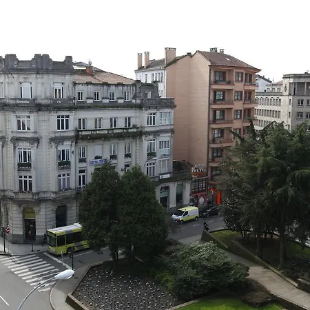 בית הארחה Pr Plaza De Galicia 3*